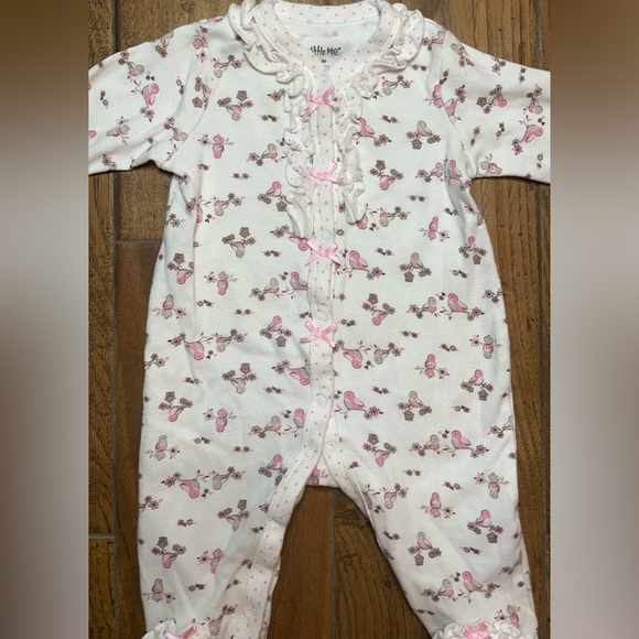 Little Me | Long Sleeve Footed One-Piece | Bird & Flower | Infant Girls | 3 M - Picture 2 of 6